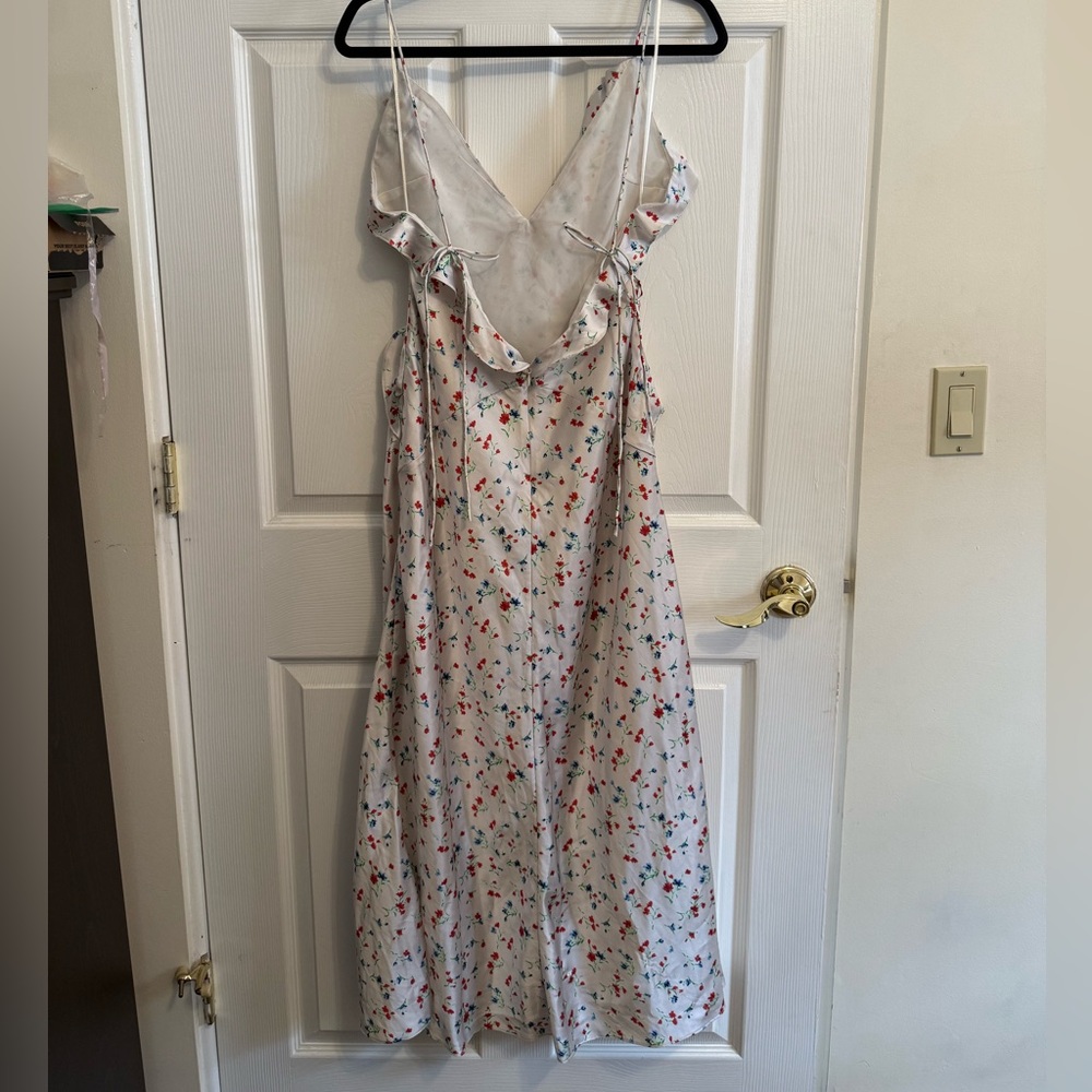 Bardot Olea Sleeveless Floral White Dress (size L) - Picture 4 of 9